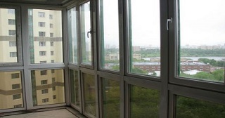 Панорамное остекление лоджии Серов цена от 11 тыс. руб. м/п. 